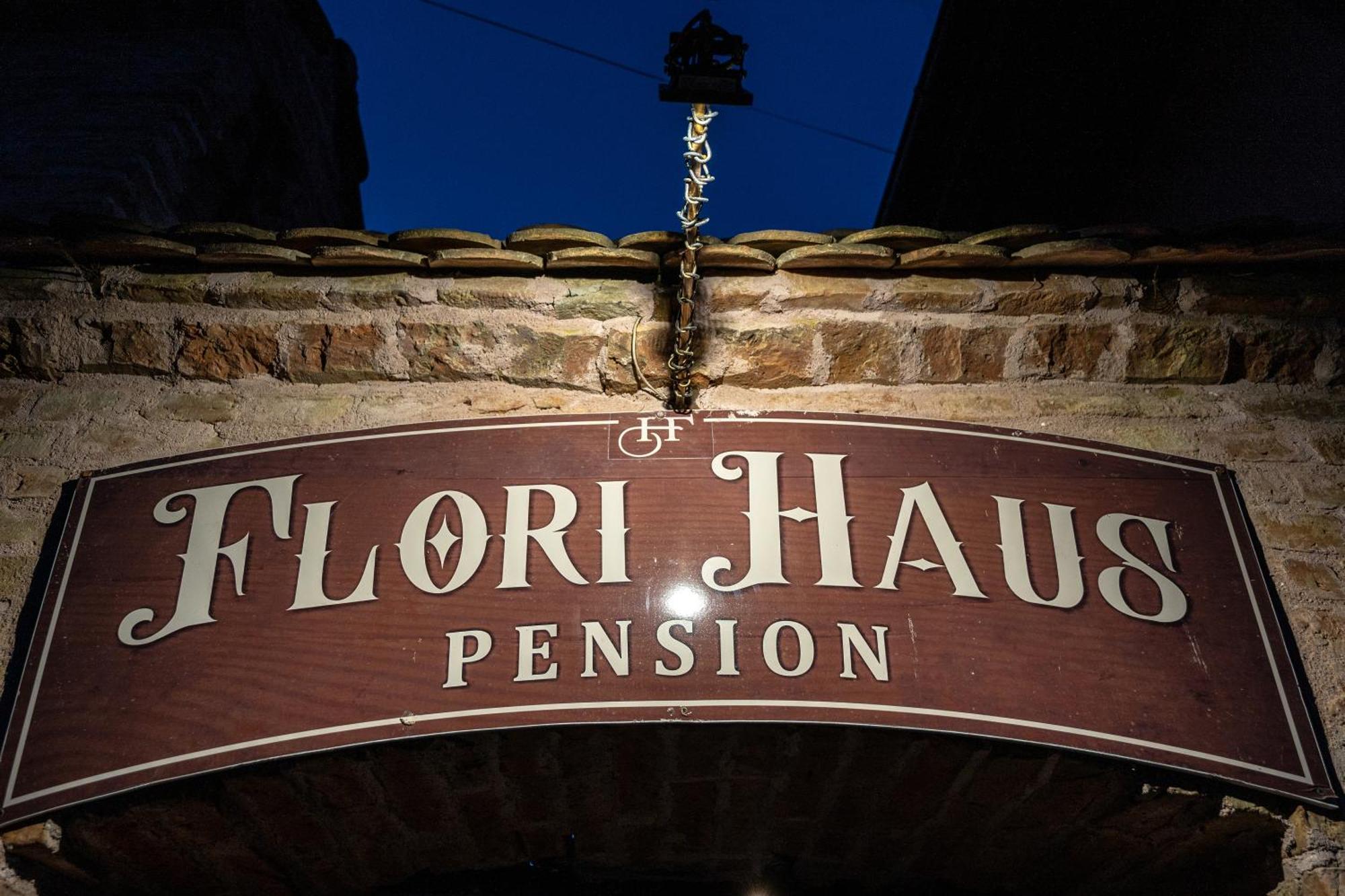 Hotel Flori Haus Saschiz Exterior foto